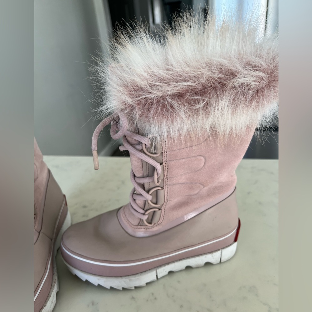 Sorel Joan of Arctic Next Snow boots size 7 good condition